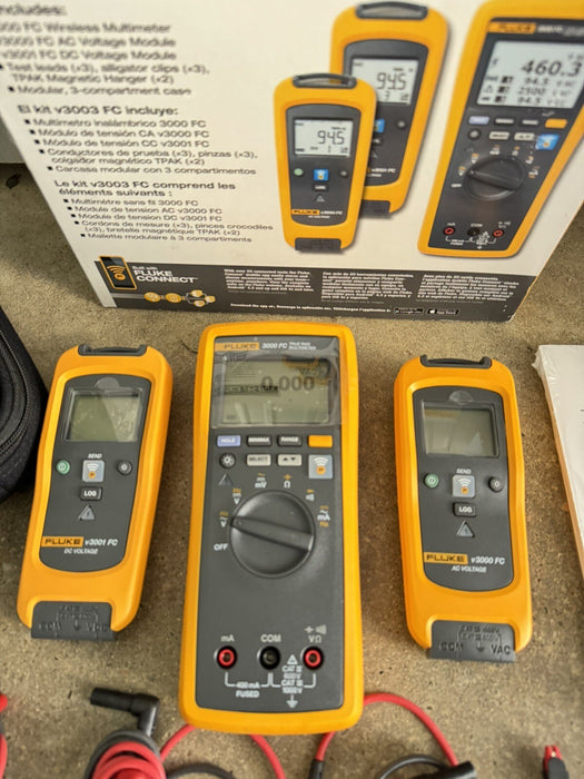 Fluke V3003 FC KIT FC Wireless Kit With DMM, AC+DC Voltage Modules - NEW