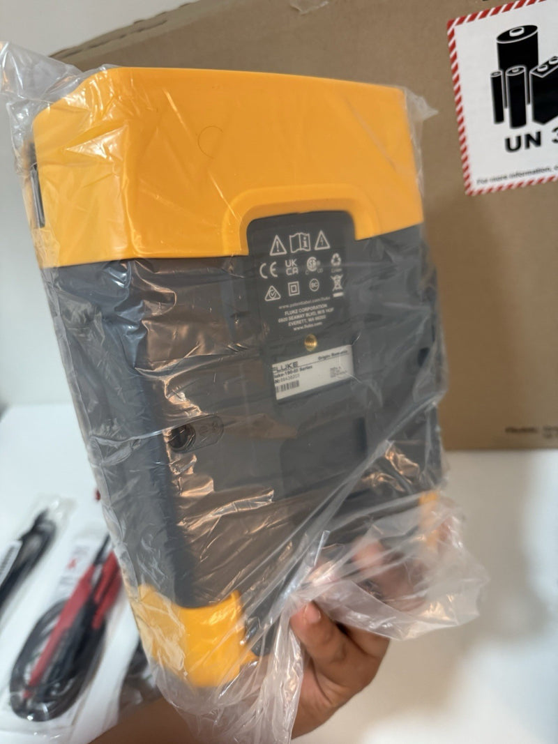 FLUKE 190-202-III 2CH 200MHZ 5GSS SCOPEMETER CALIBRATED 2024