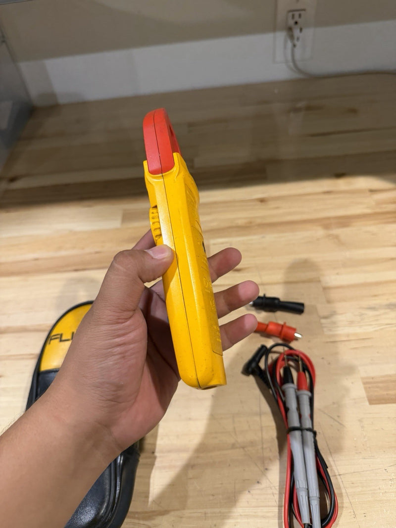 FLUKE 324 TRUE-RMS CLAMP METER W/ LEADS & CASE - SHIPS FAST