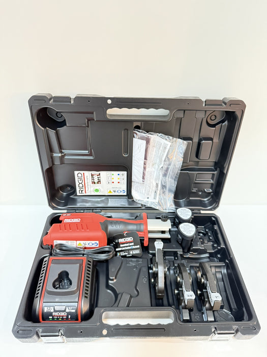 RIDGID RP 241 PRESS TOOL KIT W/ BATTERIES & CHARGER &  1/2" TO 1" PRO PRESS JAWS