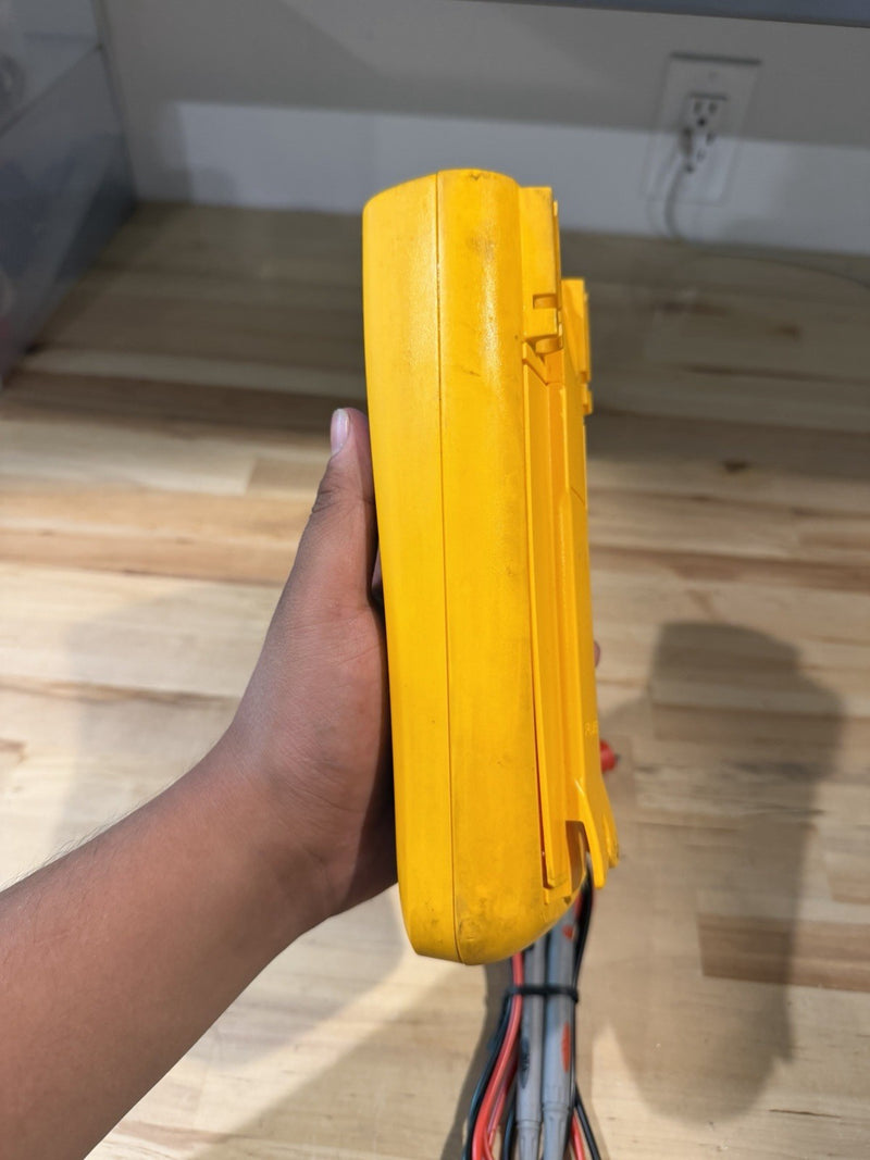 FLUKE 287 TRUE RMS ELECTRONIC LOGGING DIGITAL MULTIMETER WITH LEADS & CLIPS