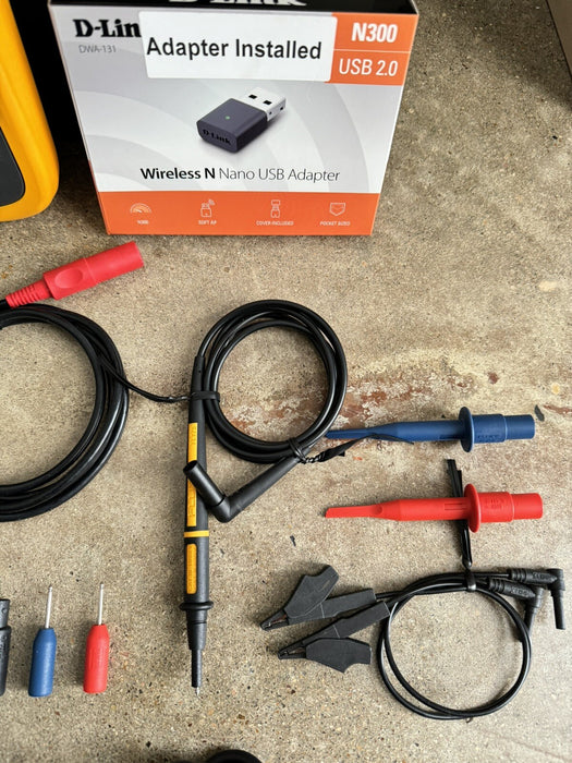 FLUKE 123B INDUSTRIAL SCOPEMETER HAND-HELD OSCILLOSCOPE 20 MHZ