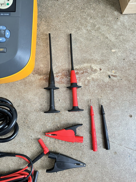 FLUKE ESA620 ELECTRICAL SAFETY ANALYZER/W LEAD KIT