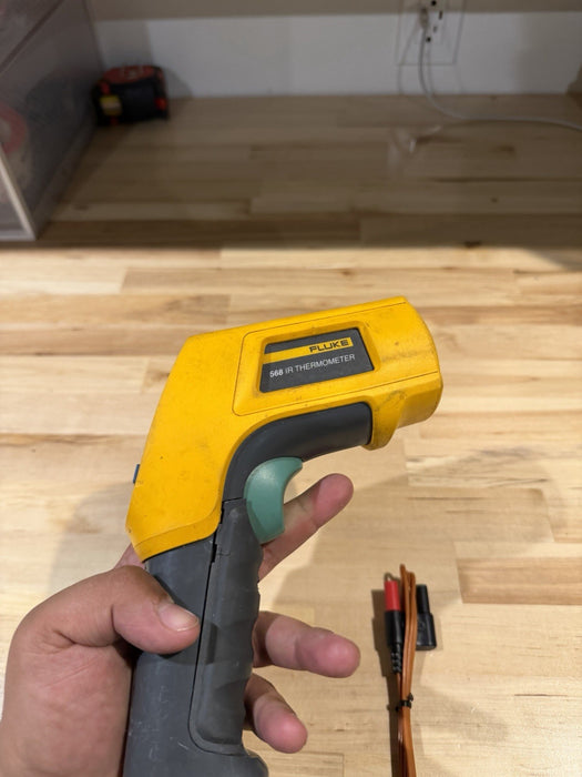 FLUKE 568 IR THERMOMETER WITH PROBE TESTED
