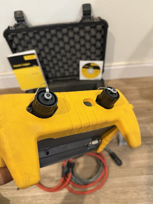 FLUKE 1735 THREE-PHASE POWER LOGGER W/ PROBES & CASE & CHARGER - FREE SHIPPING