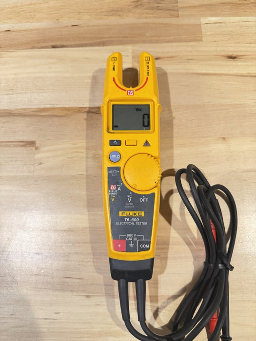FLUKE T6-600 ELECTRICAL TESTER 600V CAT III TESTED