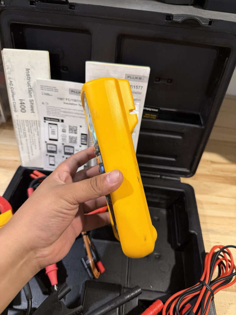 FLUKE 1587 FC INSULATION MULTIMETER W/  i400 LEADS & CASE (TESTED) SHIPS FAST