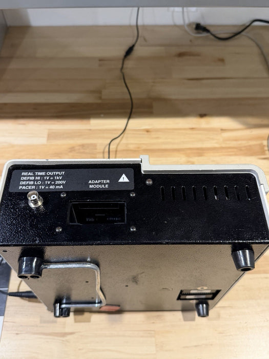 FLUKE IMPULSE 4000 DEFIB/PACER ANALYZER WITH CHARGER TESTED