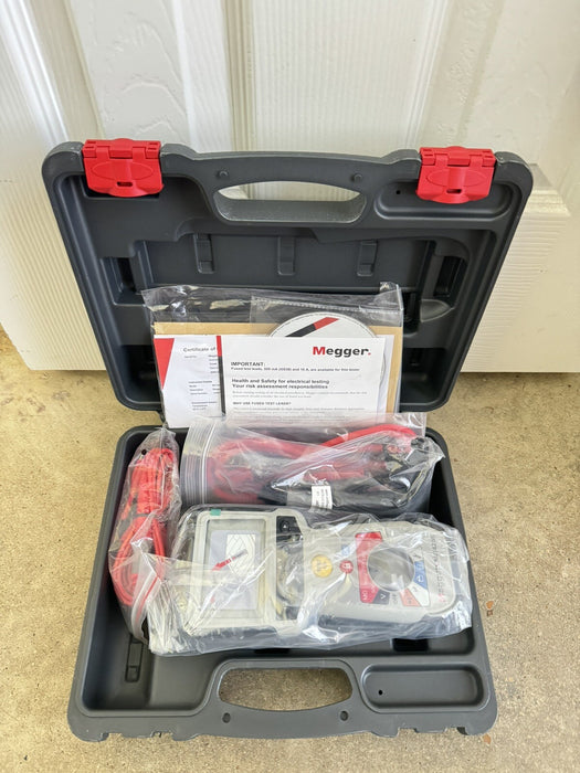MEGGER MIT400/2 INSULATION & CONTINUITY TESTER WITH LEADS NEW