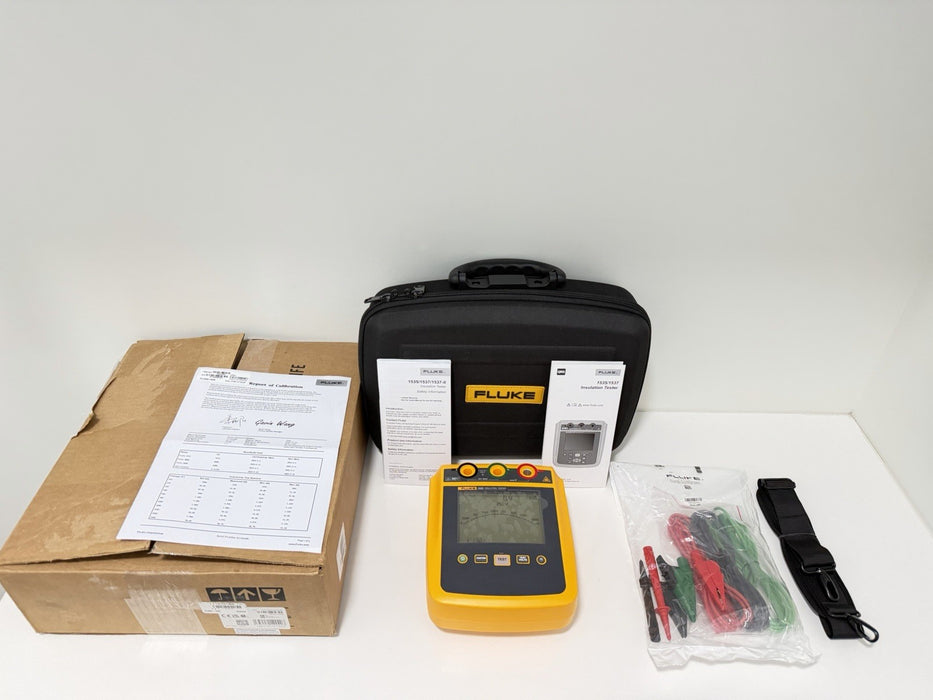 FLUKE 1535 MEGOHMMETER INSULATION TESTER W/ LEADS & CASE (CALIBRATED 2025) NEW