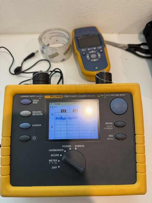 FLUKE 1735 THREE-PHASE POWER LOGGER WITH PROBES & CASE & CHARGER