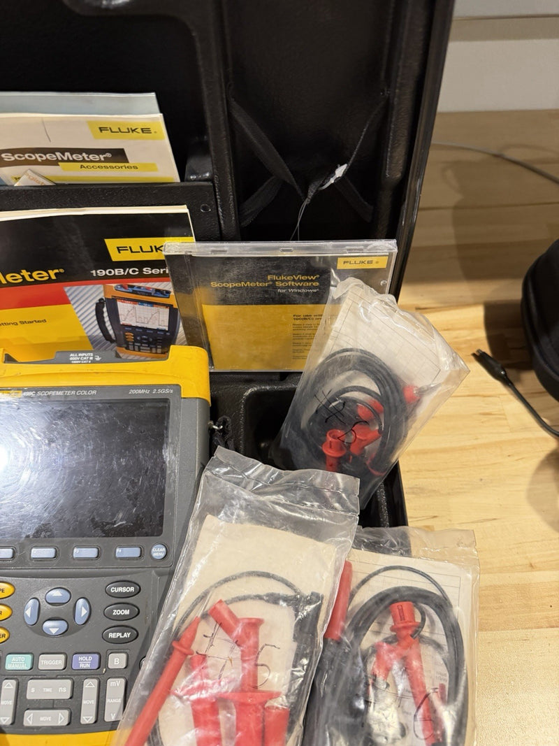 FLIKE 199C 200MHZ 2.5GS/s SCOPEMETER COLOR WITH ACCESSORIES