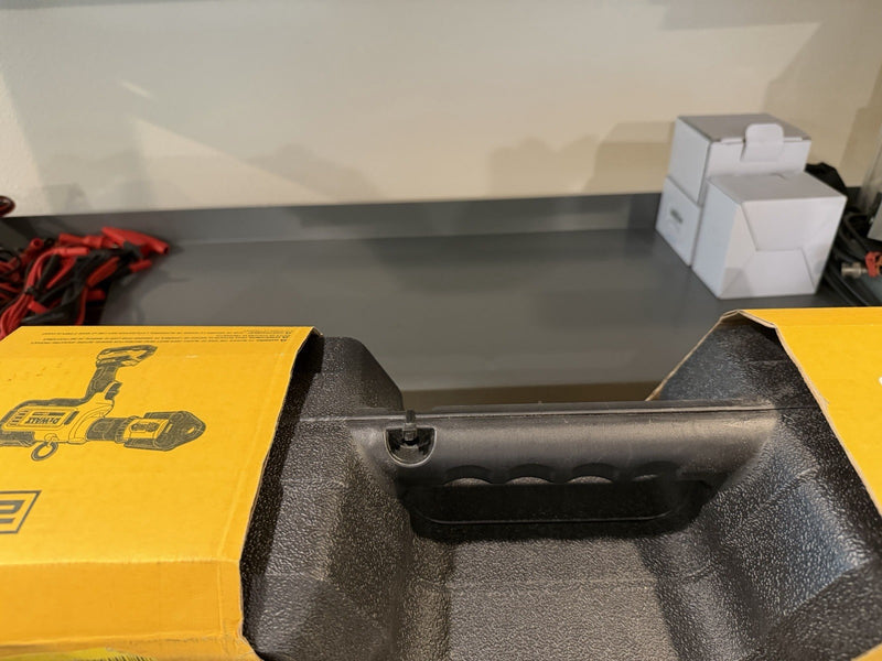 DEWALT DCE200M2K 20V MAX CORDLESS PRESS TOOL KIT & 6 JAWS