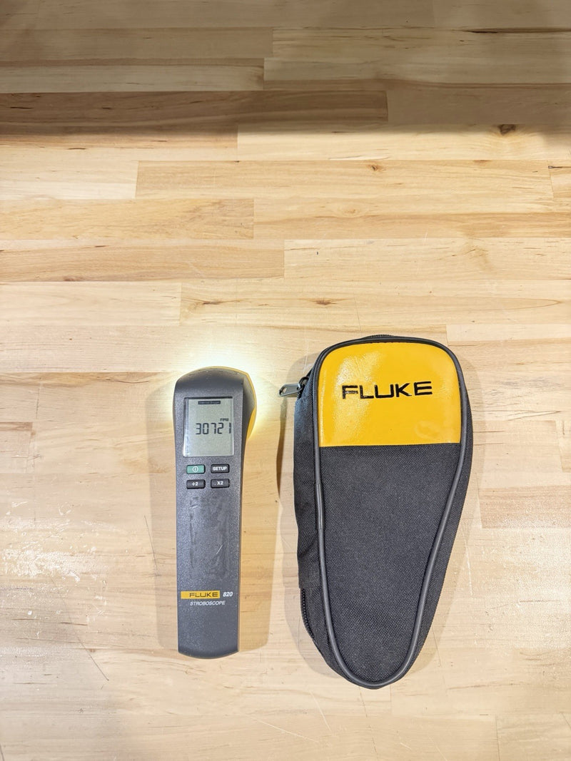 FLUKE 820-2 STROBOSCOPE W/ CASE (TESTED) FREE SHIPPING