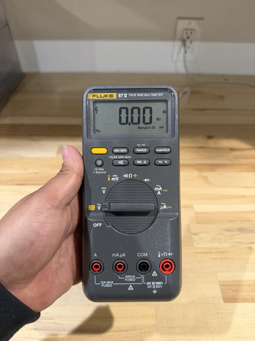 FLUKE 87V TRUE RMS MULTIMETER (PARTS ONLY) FOR PARTS - SHIPS FAST