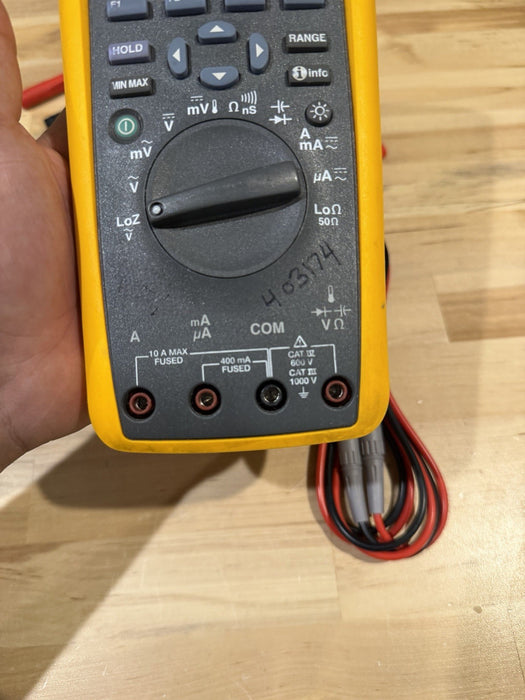 FLUKE 289 TRUE RMS DIGITAL MULTIMETER KIT W/ ACCESSORIES (TESTED) SHIPS FAST