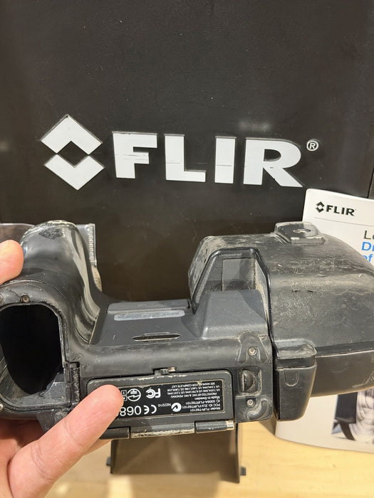 FLIR T440 THERMAL IMAGING CAMERA W/ CHARGER & BATTERY (TESTED)FREE SHIPPING READ