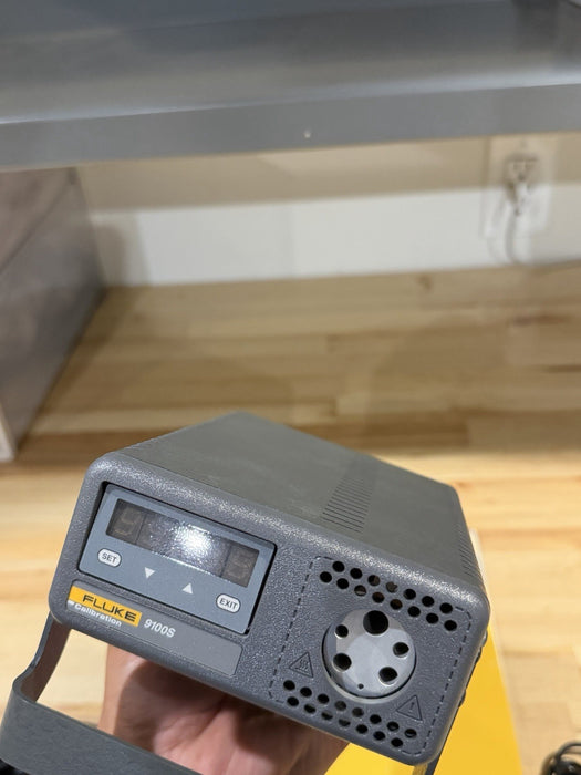 FLUKE CALIBRATION 9100S DRY WELL TEMPERATURE CALIBRATOR (NEW) FREE SHIPPING