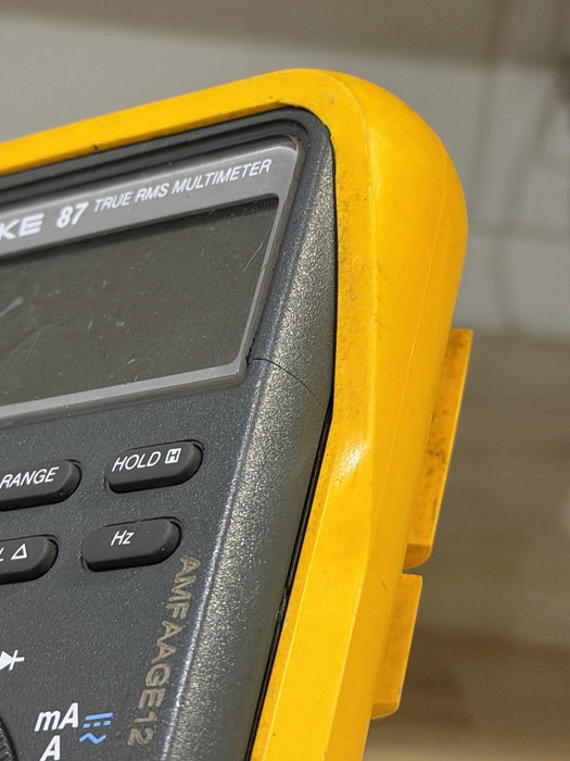 FLUKE 87 TRUE RMS MULTIMETER W/LEADS & CLIPS - SHIPS FAST