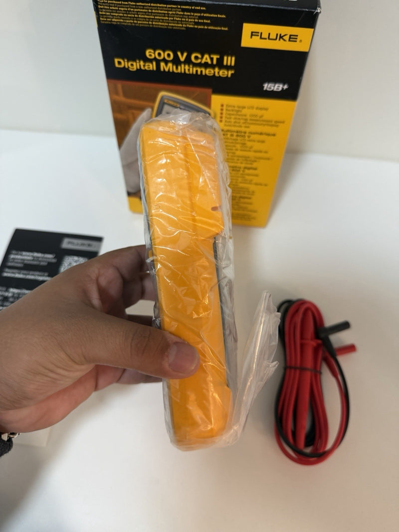 FLUKE 15B+ CAT III 600V DIGITAL MULTIMETER