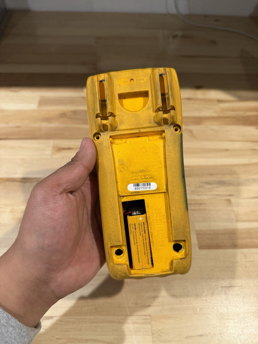 FLUKE 179 TRUE RMS MULTIMETER (PARTS ONLY) FOR PARTS DOESN’T WORK - SHIPS FAST