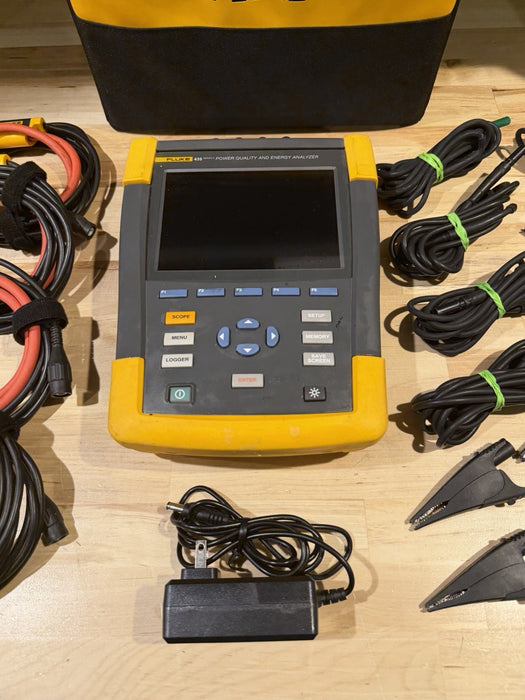 FLUKE 435 II POWER QUALITY & ENERGY ANALYZER W/ ACCESSORIES & CHARGER-SHIPS FREE