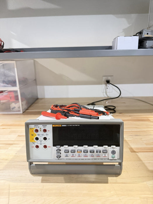 FLUKE 8808A 5.5 DIGITAL MULTIMETER WITH LEADS & CHARGER TESTED