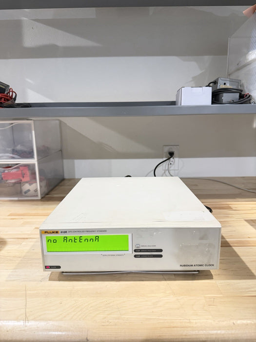 FLUKE 910R GPS CONTROLLED FREQUENCY STANDARD TESTED