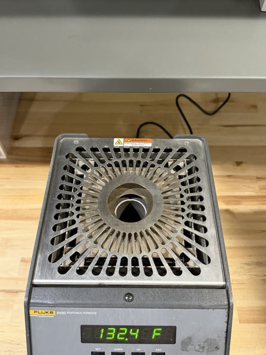 FLUKE 9150 PORTABLE FURNACE WITH CHARGER TESTED