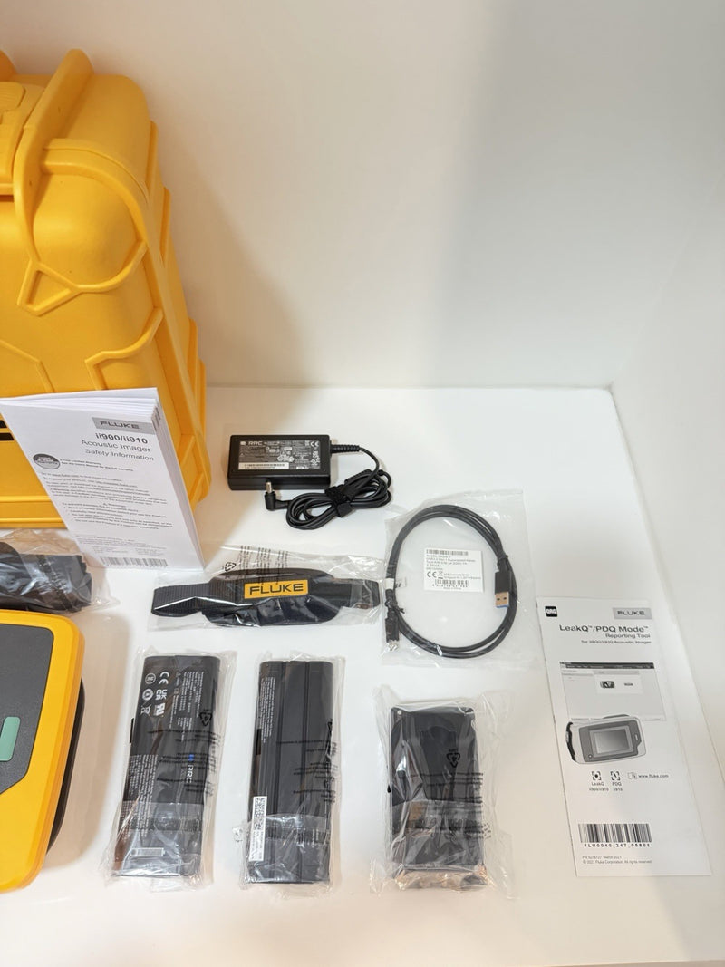 FLUKE ii910 ACOUSTIC IMAGER W/ ACCESSORIES FREE SHIPPING (NEW)