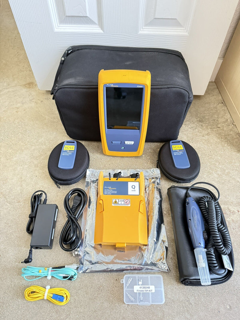 FLUKE NETWORKS VERSIV OPTIFIBER PRO OTDR KIT WITH QUAD OTDR MODULE & ACCESSORIES