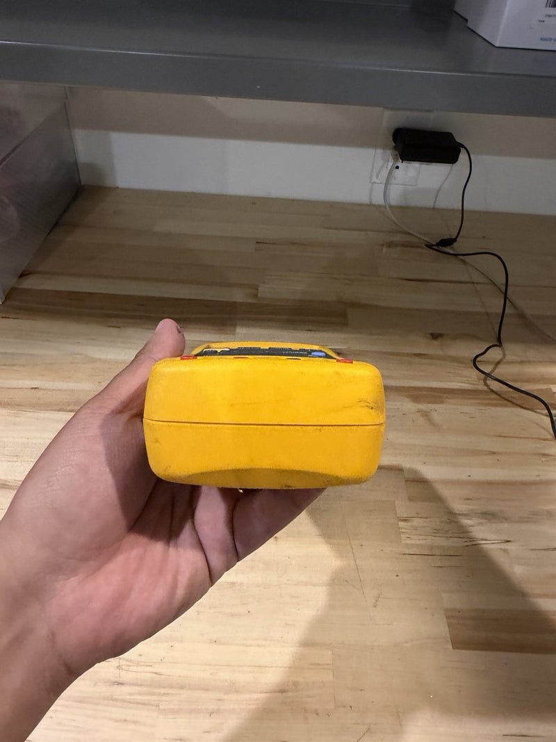 FLUKE 189 TRUE RMS MULTIMETER FOR PARTS