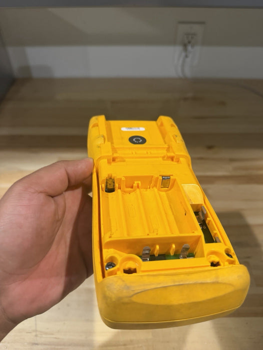 FLUKE 189 TRUE RMS MULTIMETER FOR PARTS