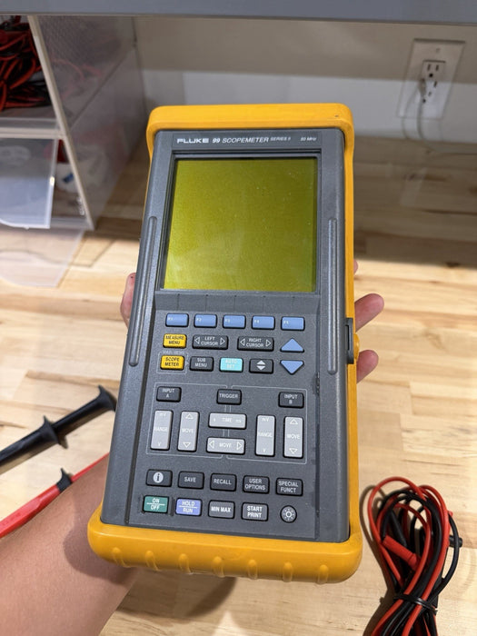 FLUKE 99 SCOPEMETER SERIES II 50MHZ WITH ACCESSORIES