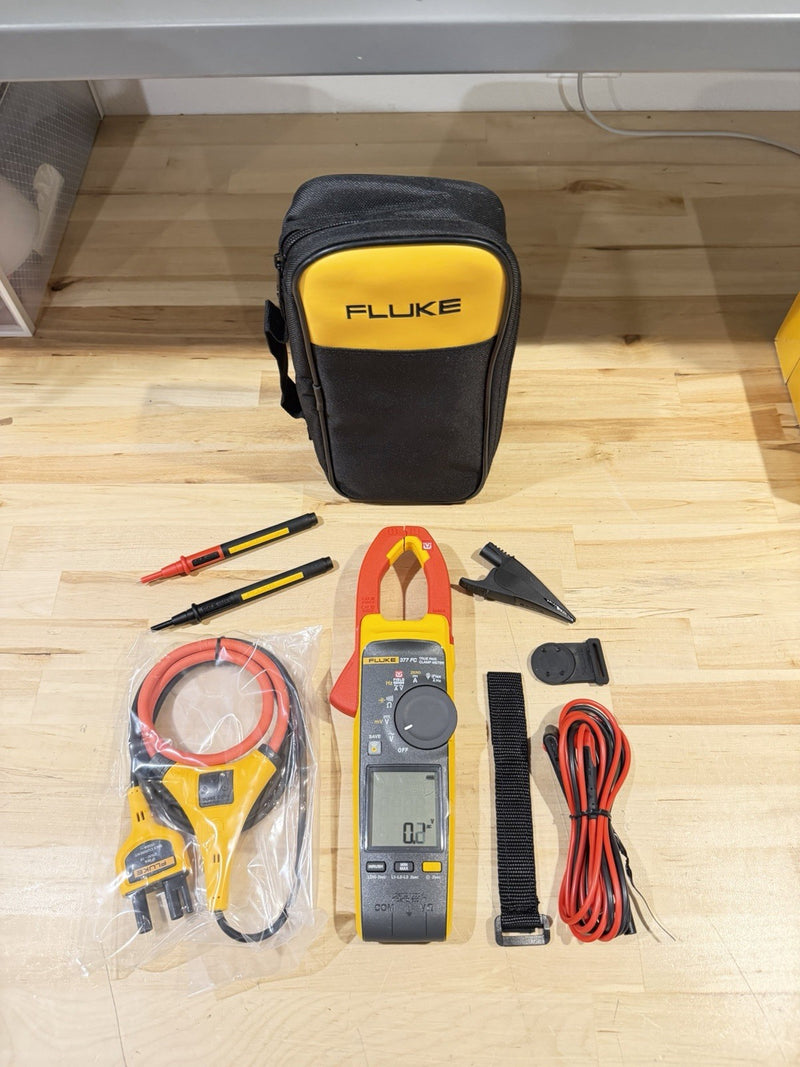 FLUKE 377 FC NON-CONTACT VOLTAGE CLAMP METER