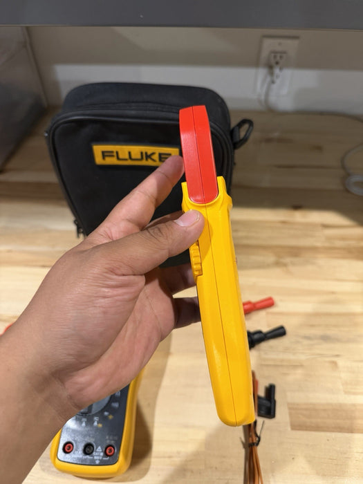 FLUKE 117/323 HVAC MULTIMETER COMBO KIT W/ ACCESSORIES (TESTED) SHIPS FAST