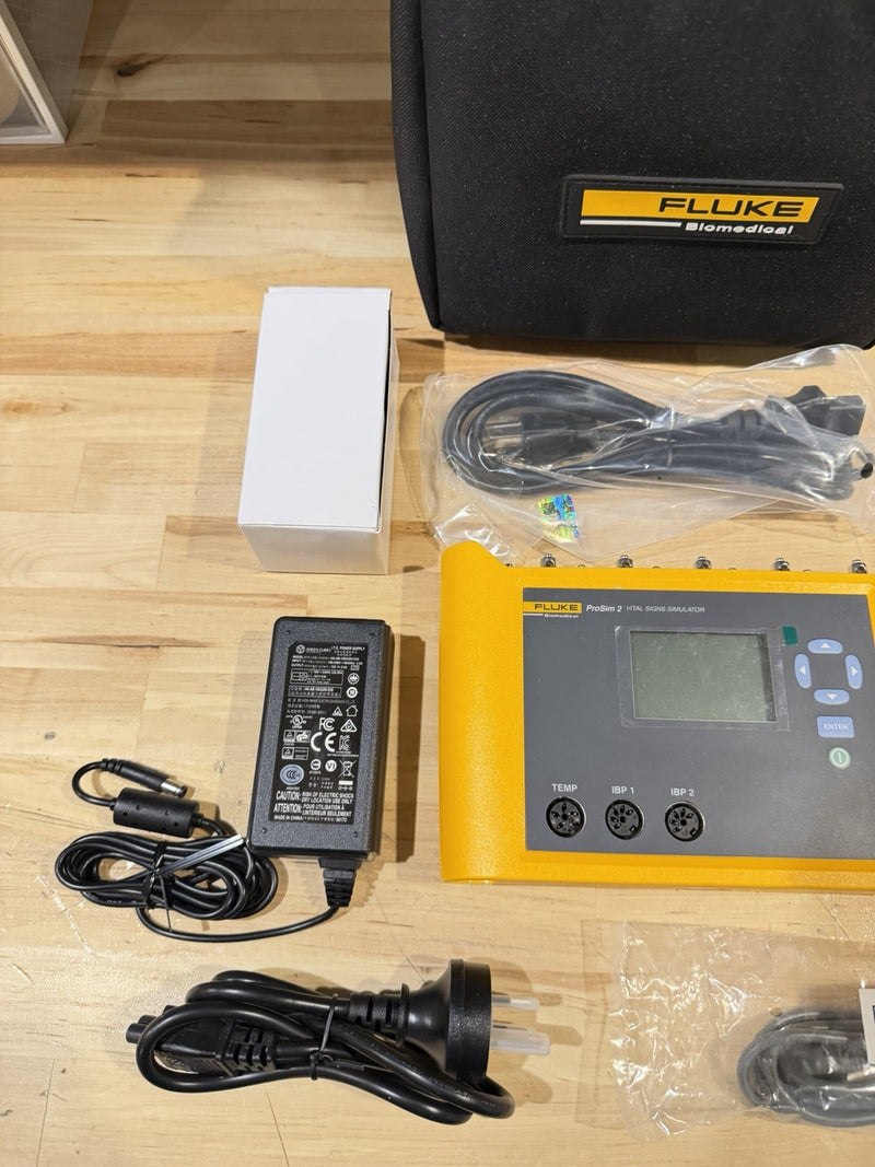 FLUKE BIOMEDICAL PROSIM 2 VITAL SIGNS SIMULATOR W/ ACCESSORIES (NEW)