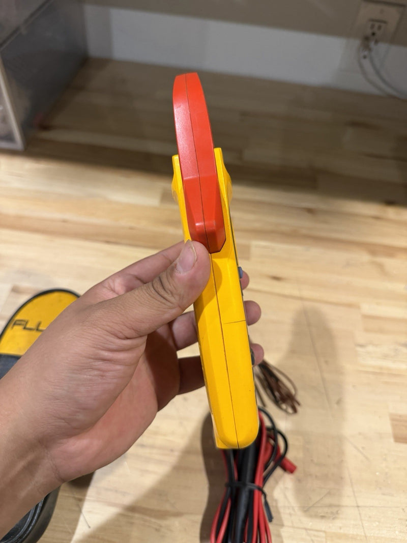 FLUKE 324 TRUE-RMS CLAMP METER W/ LEADS & CASE - SHIPS FAST