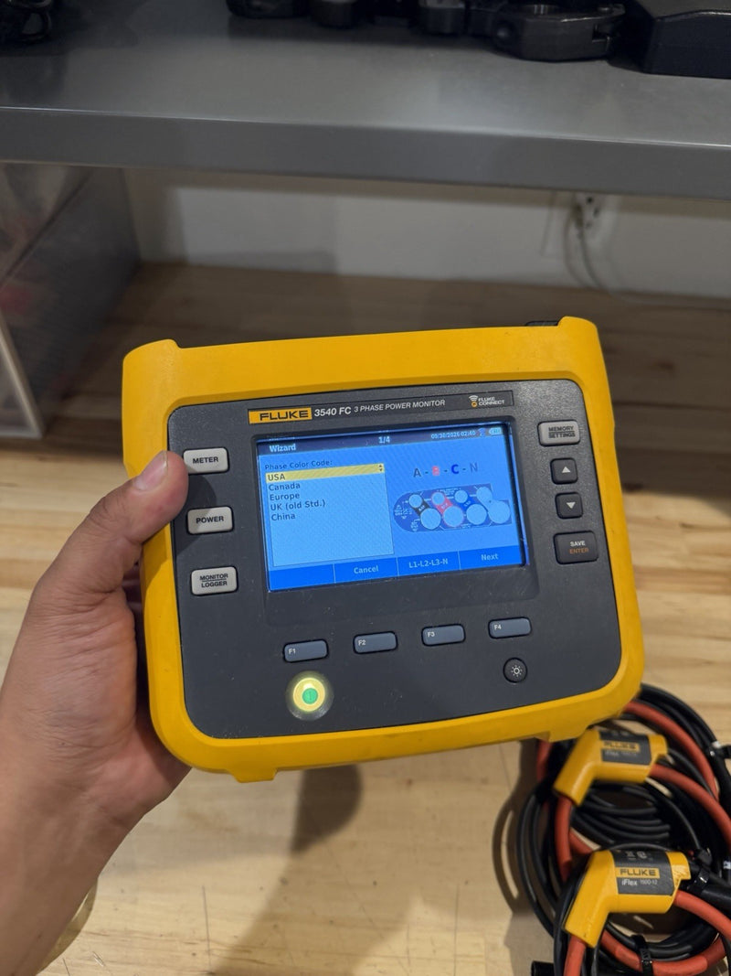 FLUKE 3540 FC 3-PHASE POWER MONITOR W/ ACCESSORIES (TESTED) FREE SHIPPING