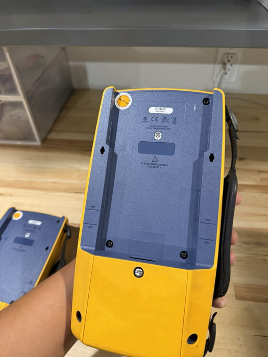 FLUKE NETWORKS VERSIV MAINFRAME & REMOTE WITH CHARGER