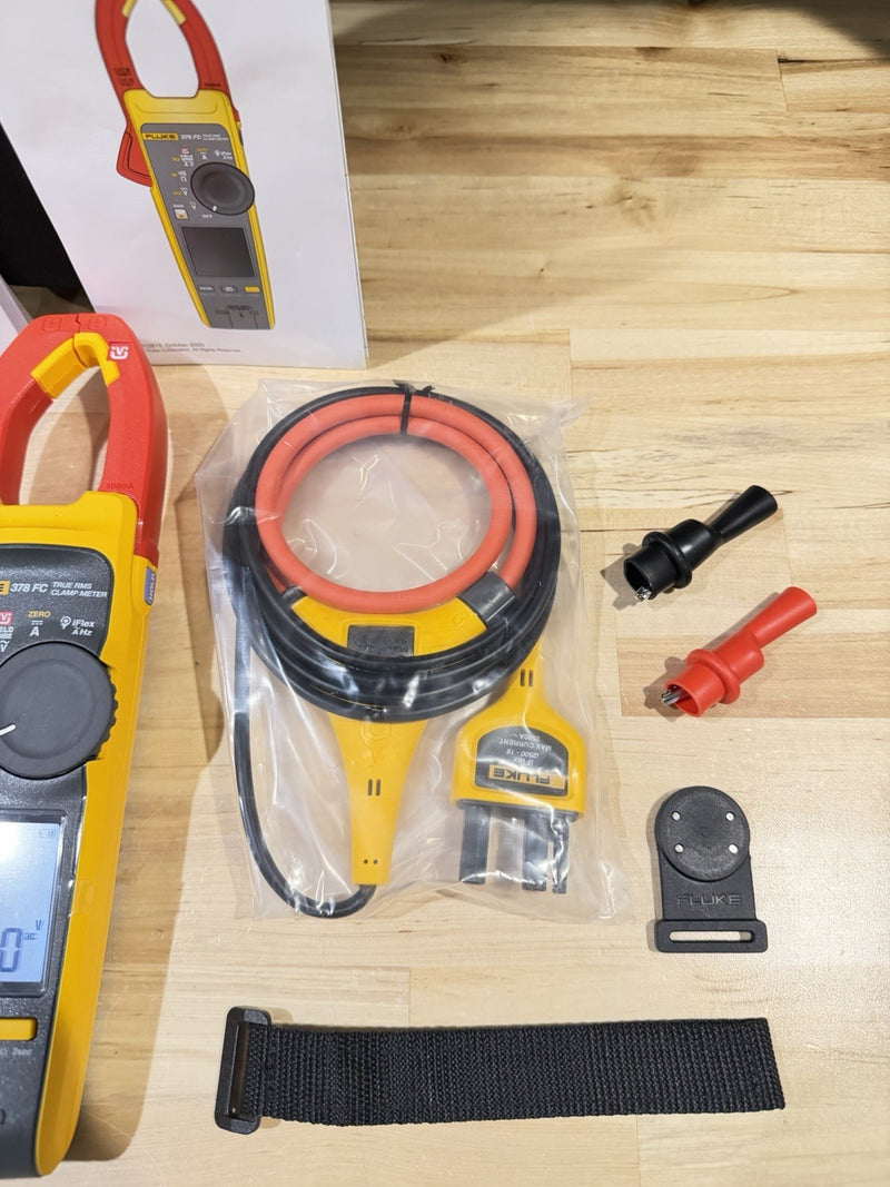 FLUKE 378 FC NON-CONTACR VOLTAGE CLAMP METER W/ LEADS & CASE - SHIPS FAST