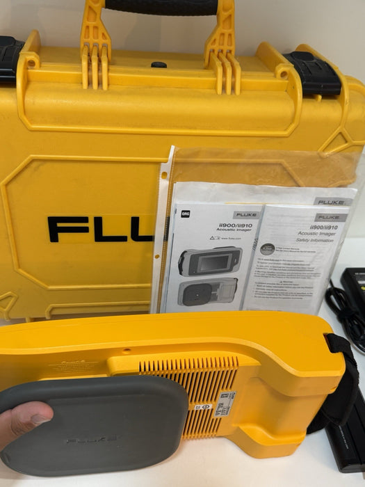 FLUKE II910 ACOUSTIC IMAGER WITH ACCESSORIES