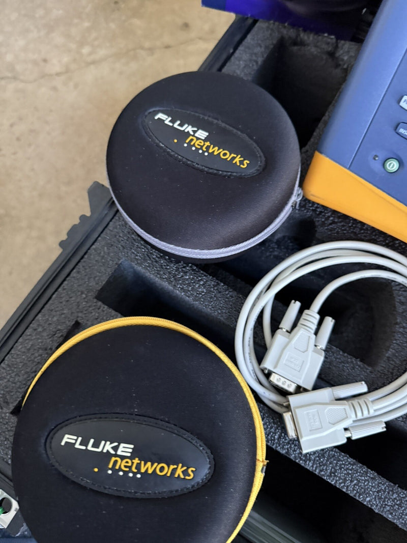 FLUKE NETWORKS OPTIFIBER OTDR KIT WITH 2 X OFTM-5732 MODULES TESTED
