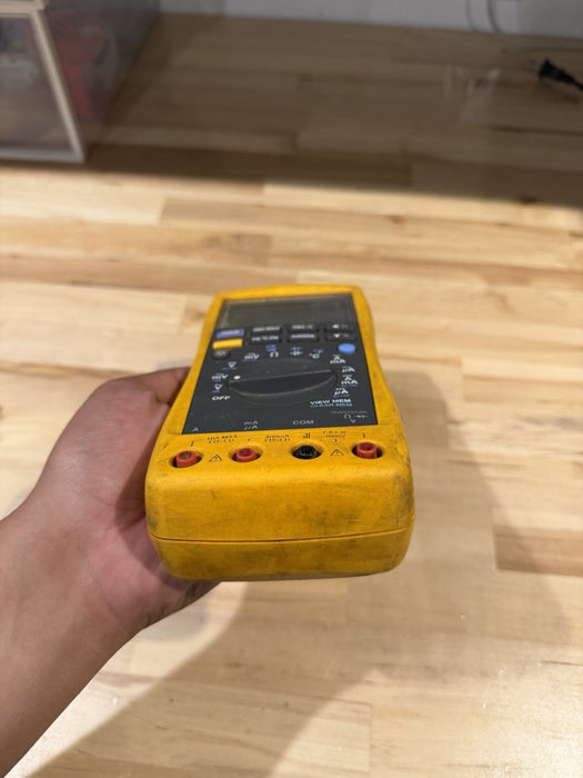 FLUKE 189 TRUE RMS MULTIMETER (PARTS ONLY)  FOR PARTS - SHIPS FAST