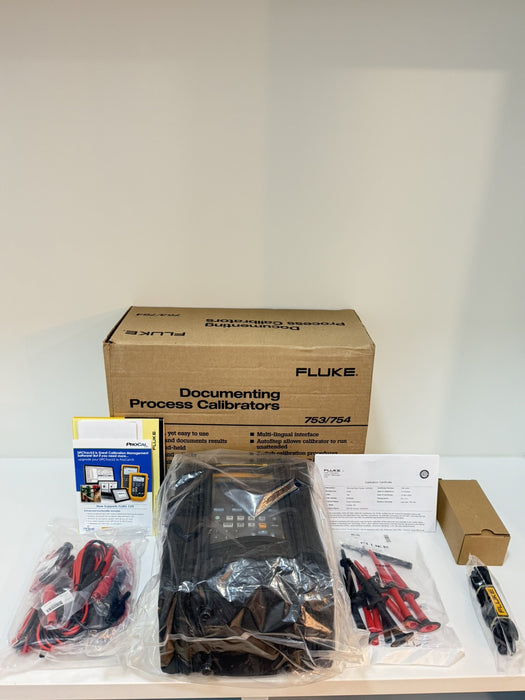 FLUKE 754 DOCUMENTING PROCESS CALIBRATOR/ MFG-2024 CALIBRATED 2024