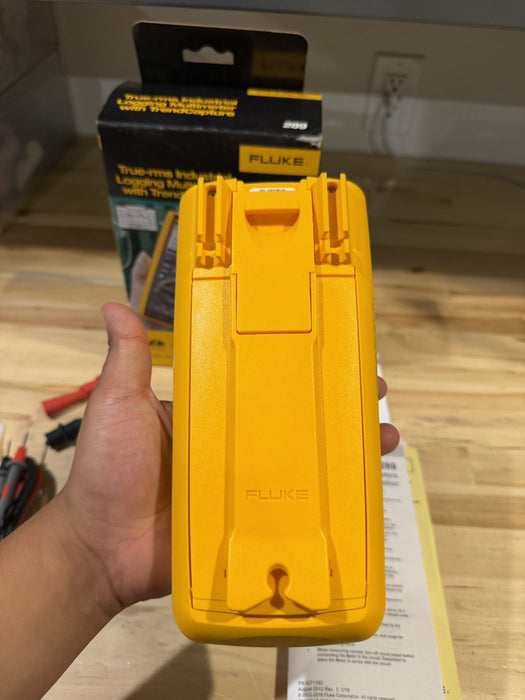 FLUKE 289 TRUE-RMS MULTIMETER