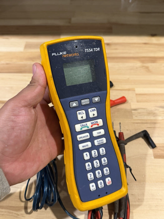 FLUKE NETWORKS TS54 TDR TESTER TESTED