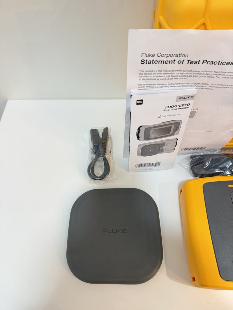 FLUKE ii910 ACOUSTIC IMAGER W/ ACCESSORIES FREE SHIPPING (NEW)
