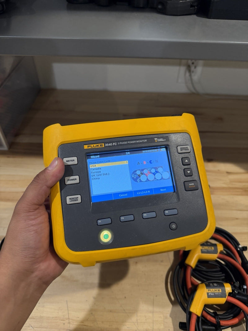 FLUKE 3540 FC 3-PHASE POWER MONITOR W/ ACCESSORIES (TESTED) FREE SHIPPING