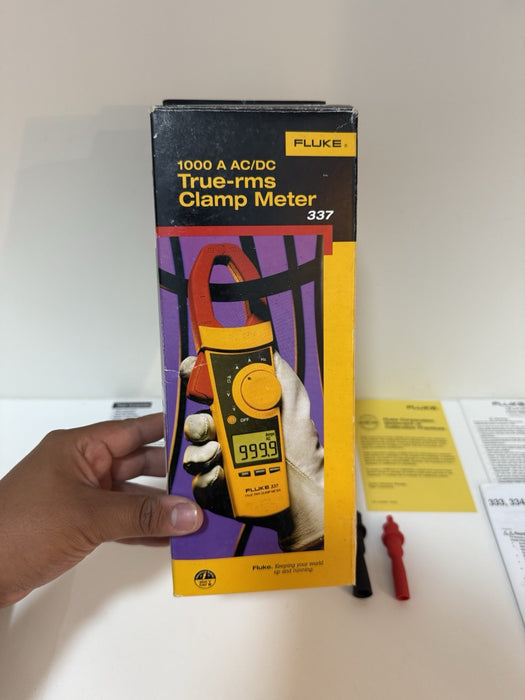 FLUKE 337 TRUE RMS CLAMP METER (NEW FACTORY SEALED) SHIPS FAST (RARE)